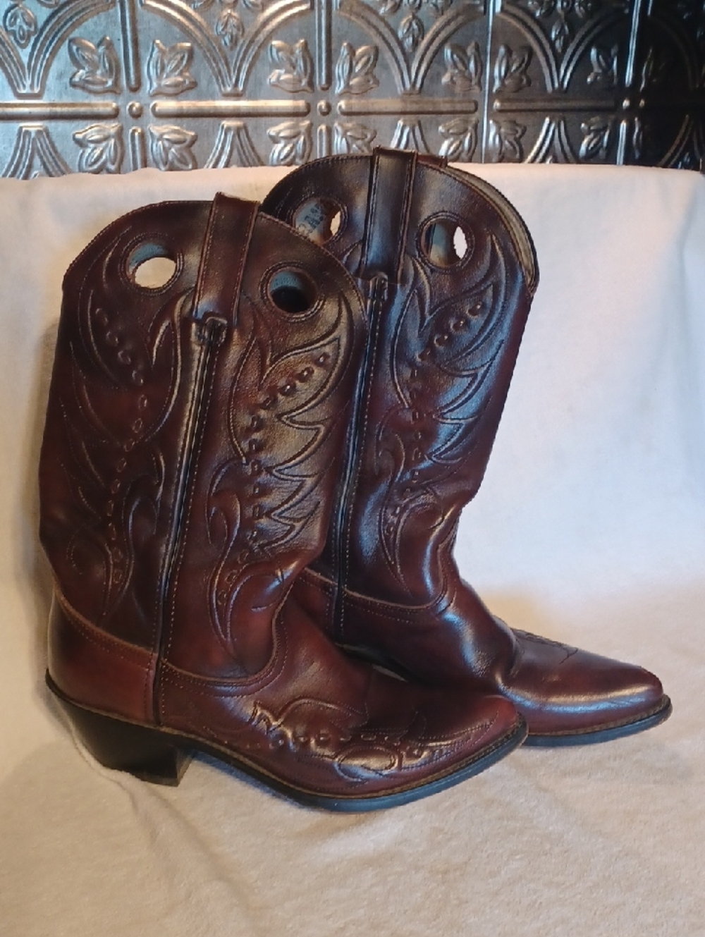 Durango Classic Brown Leather Cowboy Boots - Pull-On Western Style
